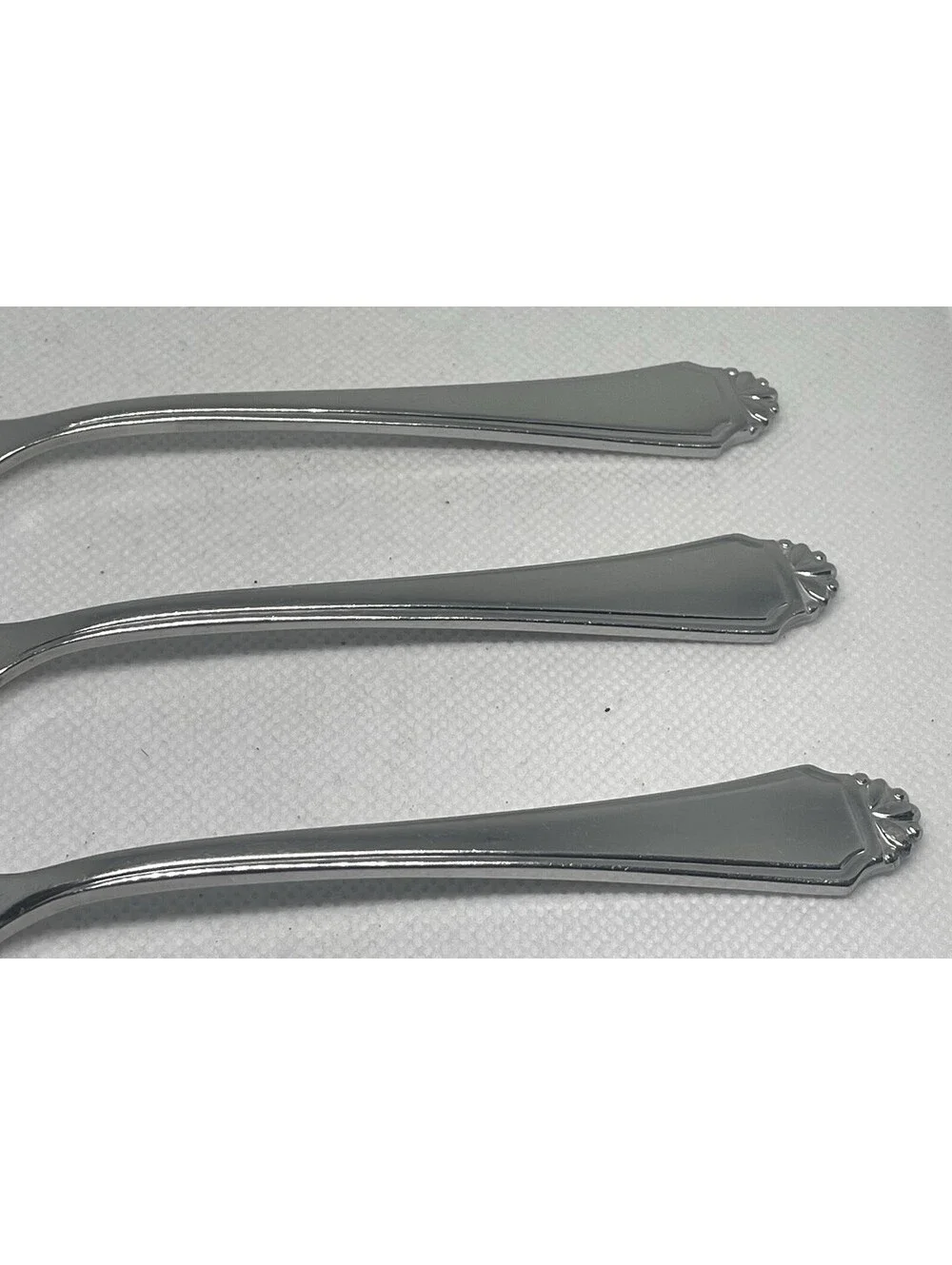 (3) Oneida Cube HENLEY Stainless Teaspoon Lot ~ 6 1/8”